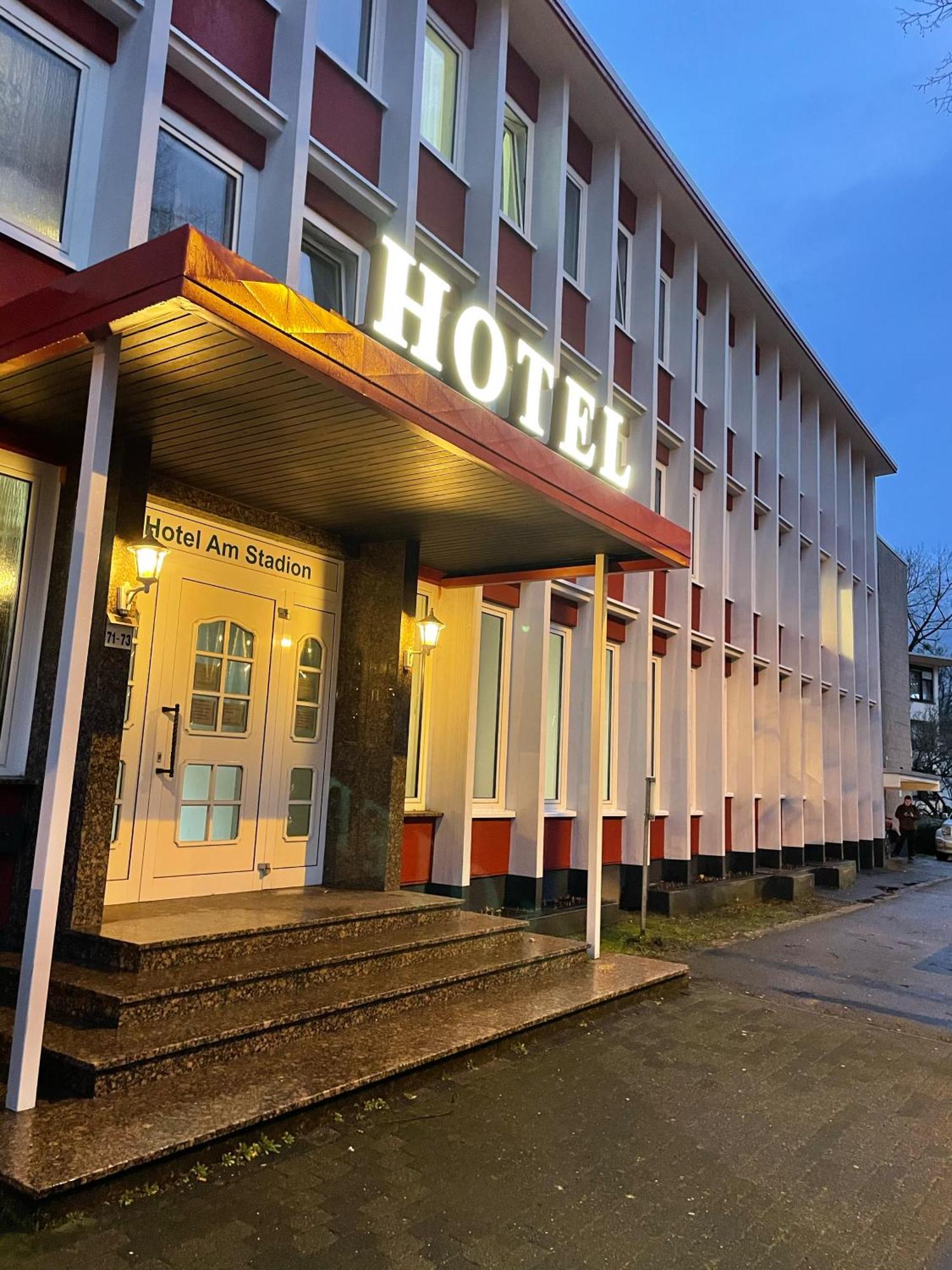 Hotel Am Stadion Leverkusen Exterior foto